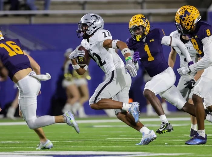 Peyton Bowen Denton Guyer Texas football 1